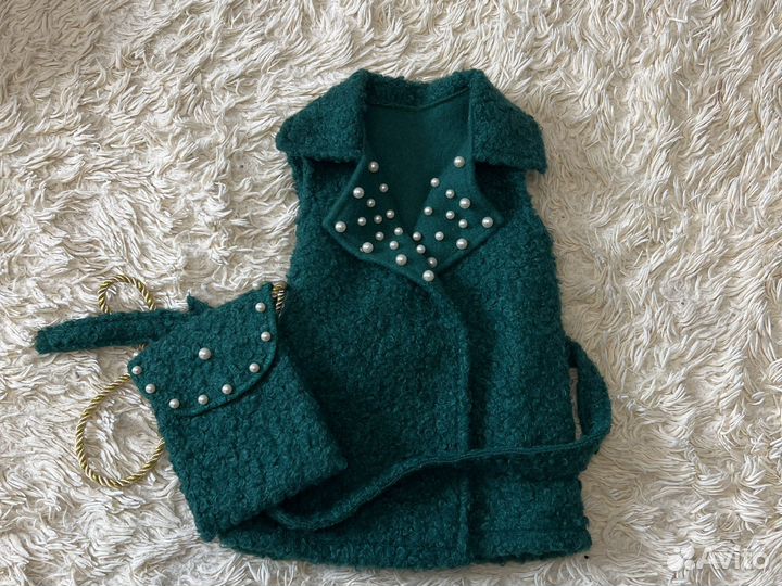 Жилетка с сумочкой