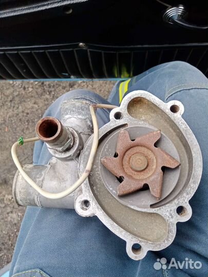 Помпа на газель 405