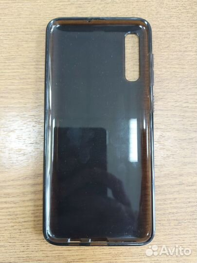 Оригинальный чехол на Samsung A70