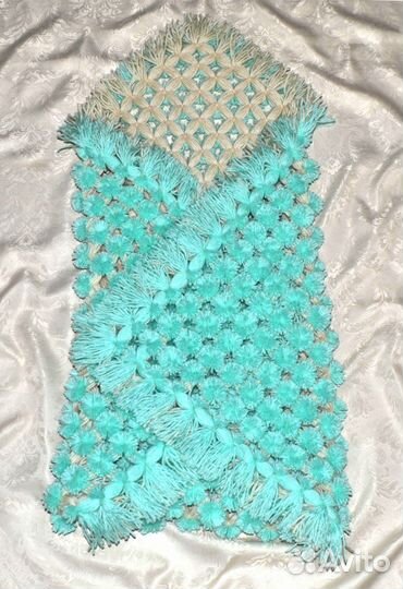 Плед из помпонов