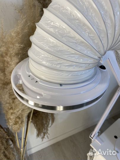 Вытяжка пылесос для маникюра педикюра