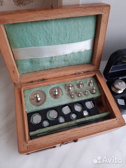 Набор гиря разновесы в футляре, 2 шт одним лотом