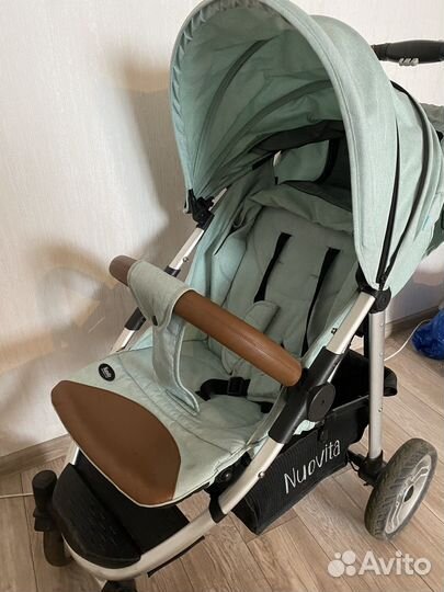 Прогулочная коляска