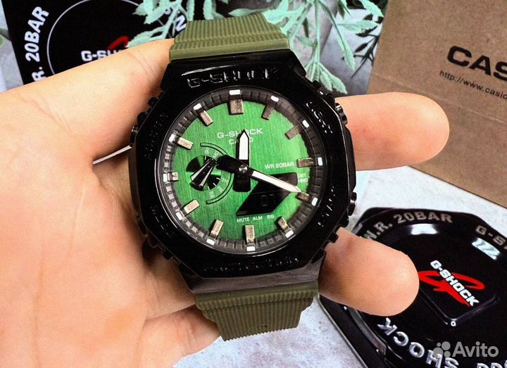 Часы Casio G-Shock GM-2100