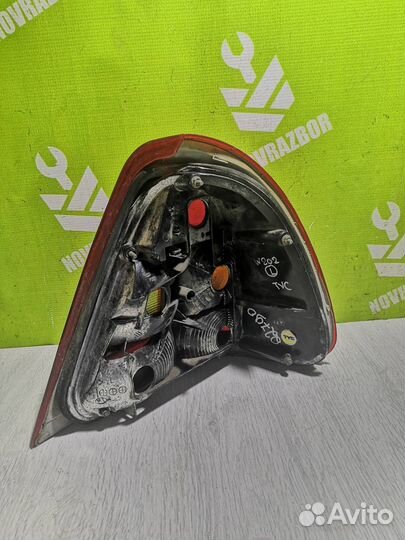 Фонарь задний левый Мерседес Бенз 202 93-00