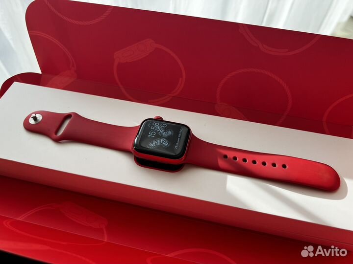 Часы Apple Watch 6, 40 mm (Product) red