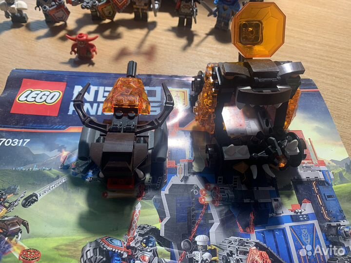 Lego nexo knights 70317
