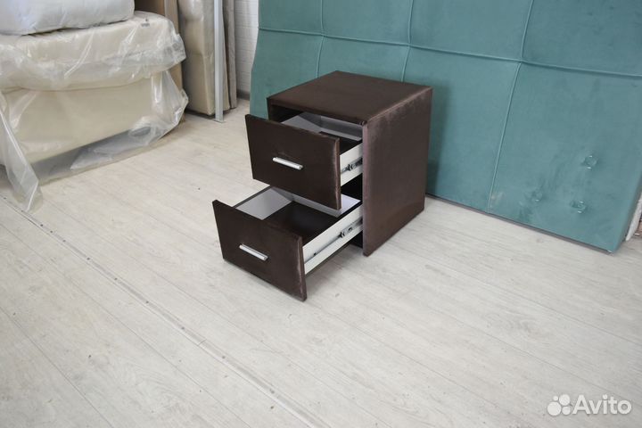 Тумба прикроватная