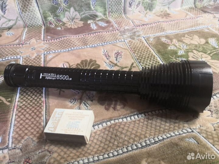 Фонарик светодиодный аккумуляторный