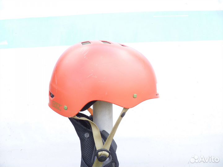 Туристический шлем