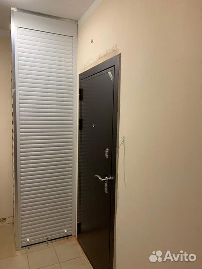 Роллетный шкаф в Тамбур