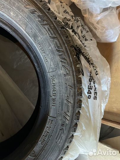 Nitto Therma Spike 225/60 R17