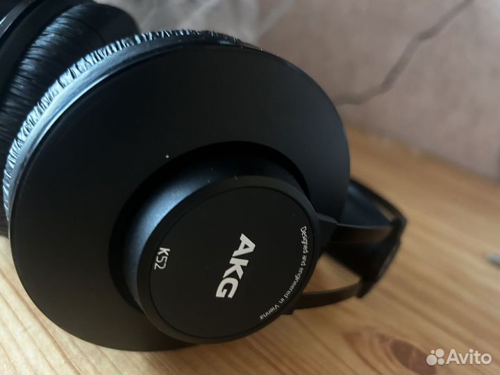 Проводные наушники akg