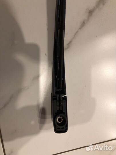 Рычаг стеклоочистителя задний toyota rav4