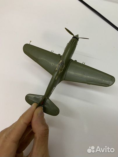 Модель самолета P-40