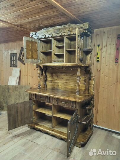Старинный буфет