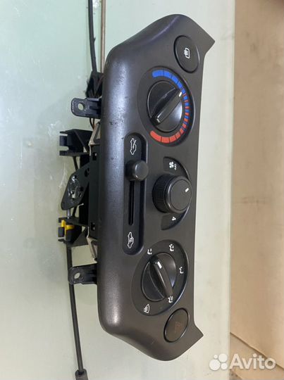 Консоль управления печкой Chevrolet aveo т250