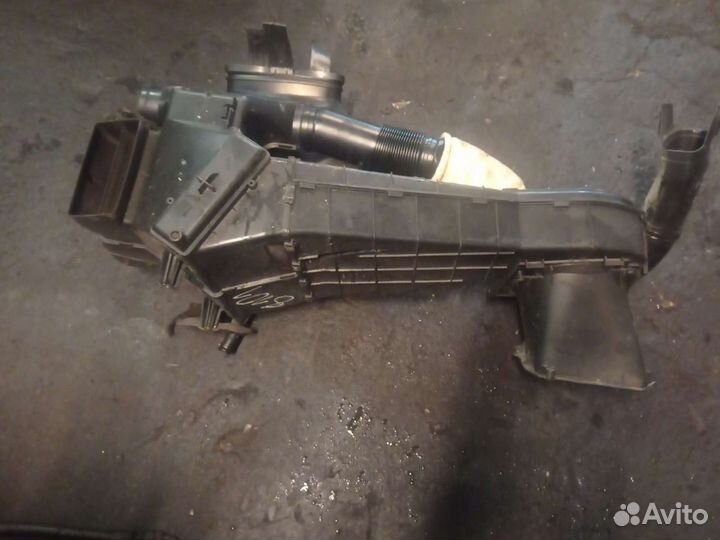 7018199005F корпус фильтра VW T4