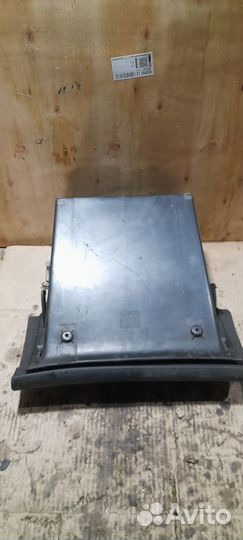 Бардачок вектра б