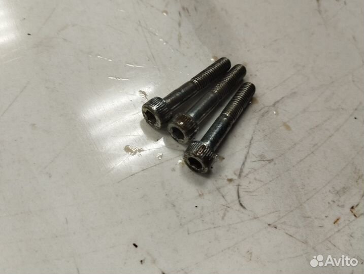 Болт крепления статора генератора Kawasaki