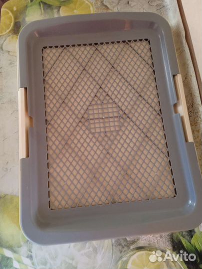 Лоток для собак со столбиком