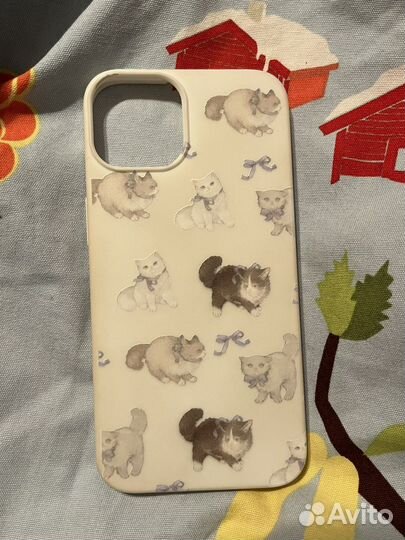 Чехлы на айфон 13