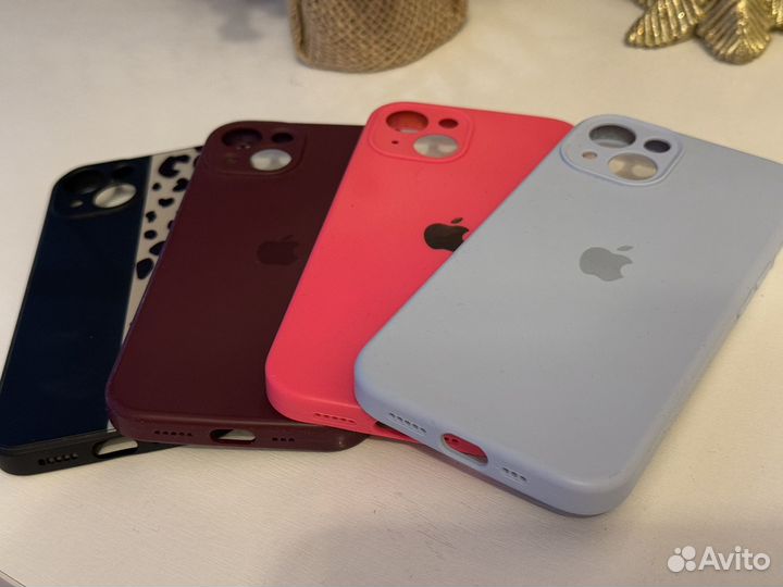 Чехол на iPhone 13