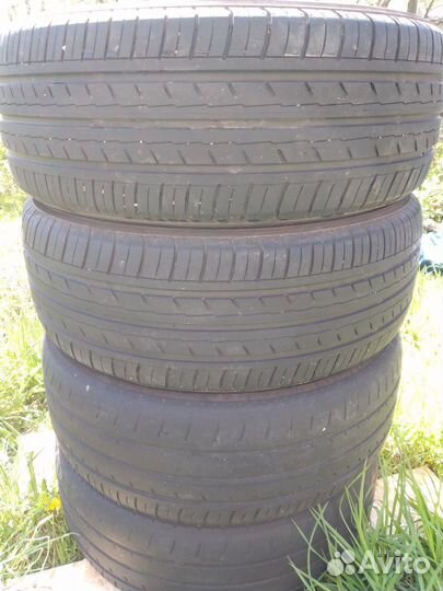 Yokohama BluEarth-ES ES32 215/55 R17