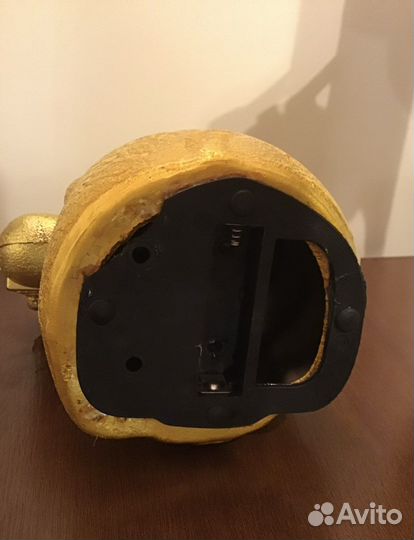 Кот Манэки-нэко. Китайские денежные сувениры