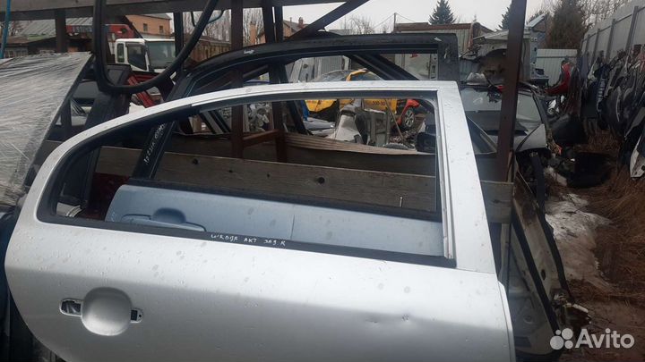 Дверь задняя Skoda Octavia Tour шкода октавия