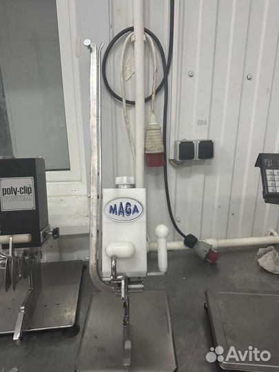 Клипсаторы односкрепочеые Poly Clip и maga