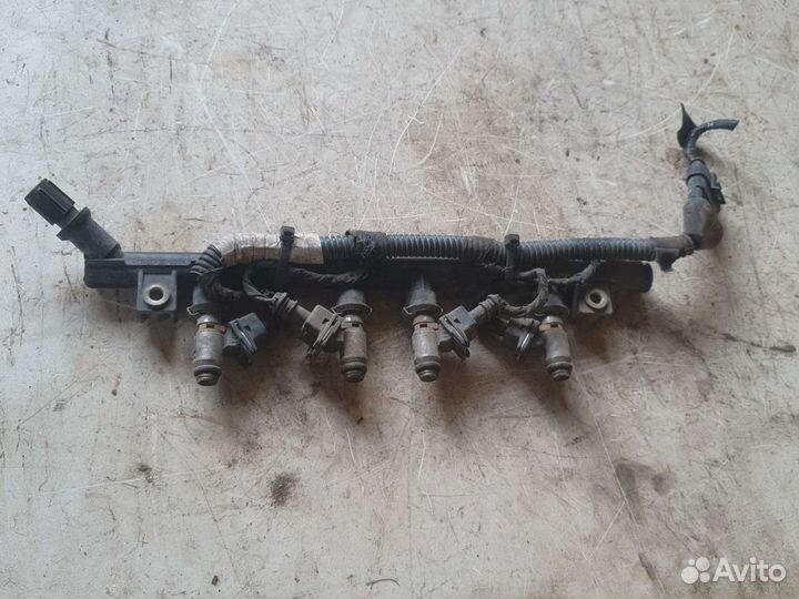 Топливная рампа Fiat Albea