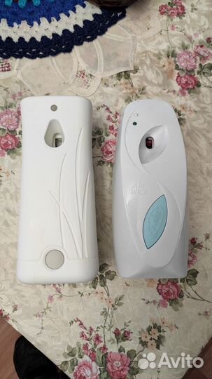 Автоматический распылитель освежителя воздуха