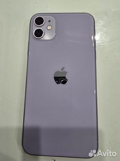 iPhone 11, 64 ГБ