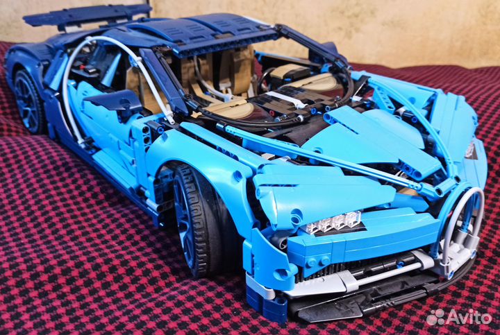 Lego 42083 Bugatti Chiron Оригинал