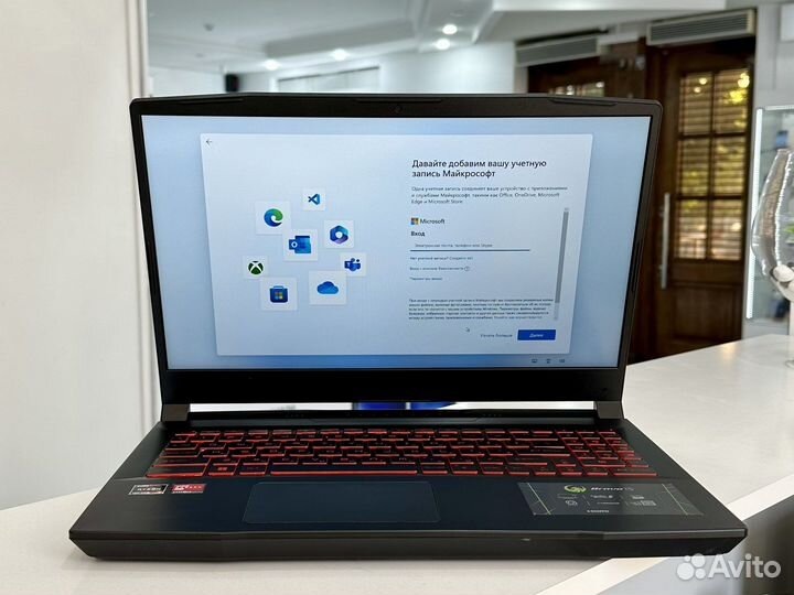 Игоровой ноутбук MSI Bravo 15