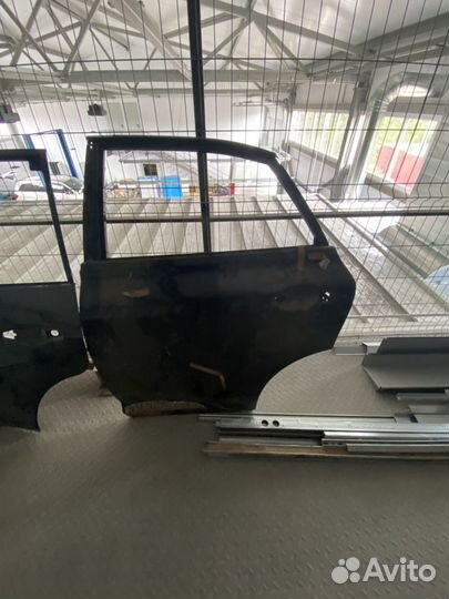 Дверь задняя левая Lexus RX с 2009г