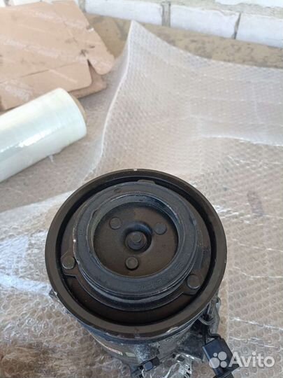 Компрессор кондиционера Hyundai Santa Fe 2