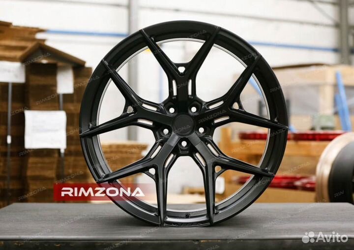 Кованые диски R22 на Mercedes GLC-Class