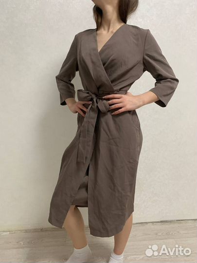 Коричневое платье