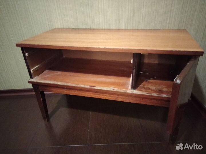 Под реставрацию элегантная тумбочка СССР