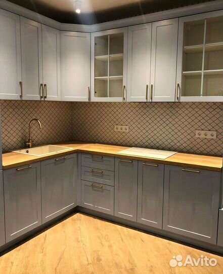 Кухни на заказ с яркой палитрой