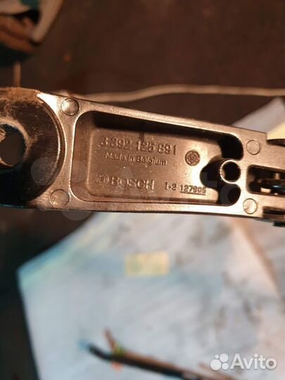 Поводок дворника Ауди А8 Д4