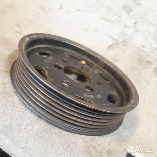 Шкив насоса гур Шкода Октавия тур (А4U1) Гольф 4