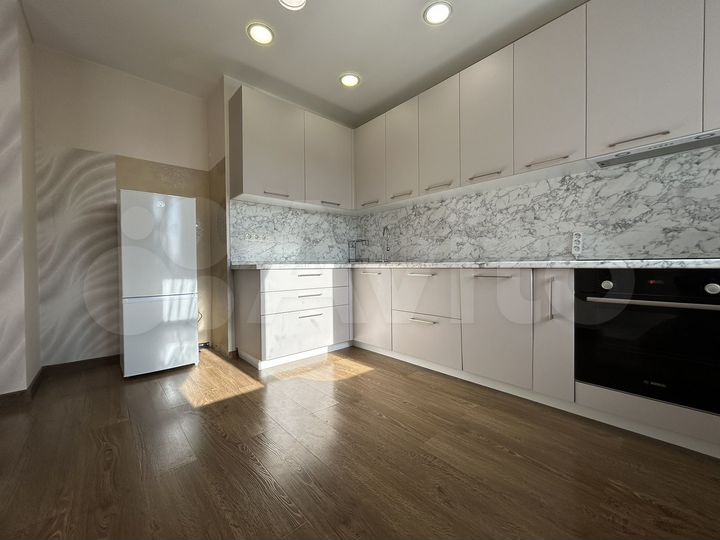 2-к. квартира, 74,1 м², 3/15 эт.