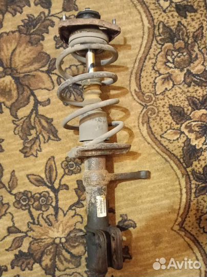 Стойка передняя левая kalina