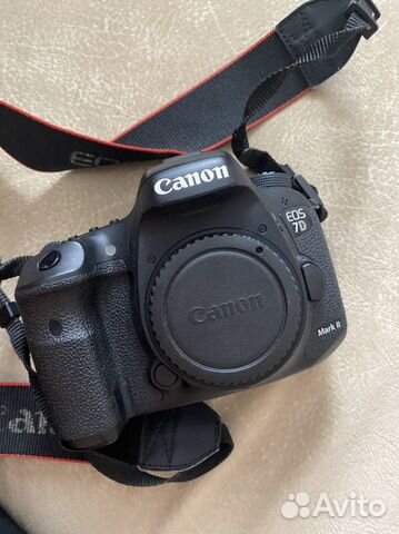 Зеркальный фотоаппарат Canon 7d mark ii объявление продам
