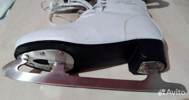 Коньки фигурные 41 размер