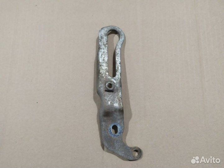 Кронштейн генератора Nissan Almera G15 K4M 2013