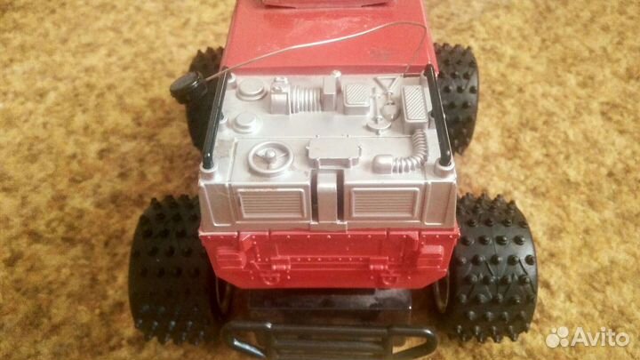 Внедорожник Hummer на радиокправлении